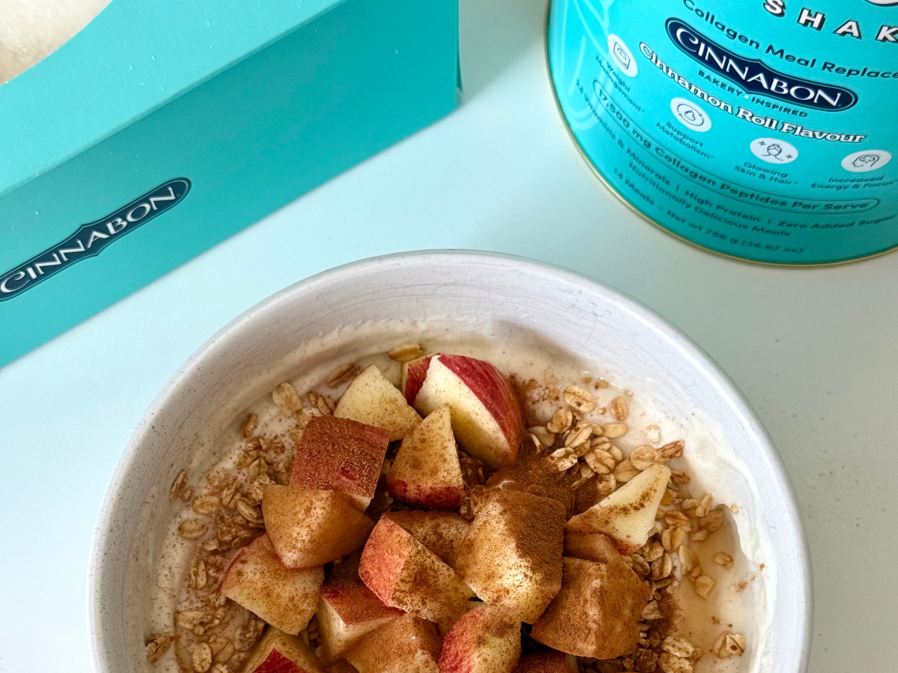 Apple cinnamon yoghurt bowl